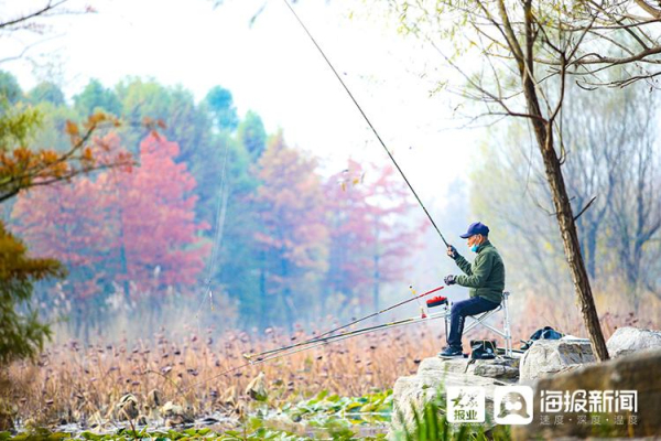 Picturesque scenery of Yuniao River Park in early winter