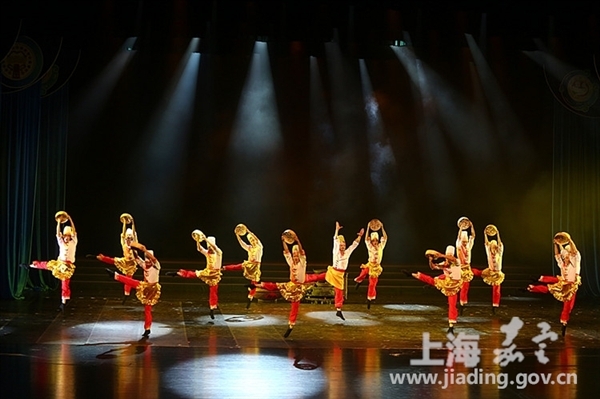 Steamed Bun Maker dance participates in China Art Festival finals