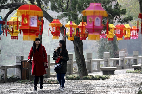 Spring Festival paints the towns red