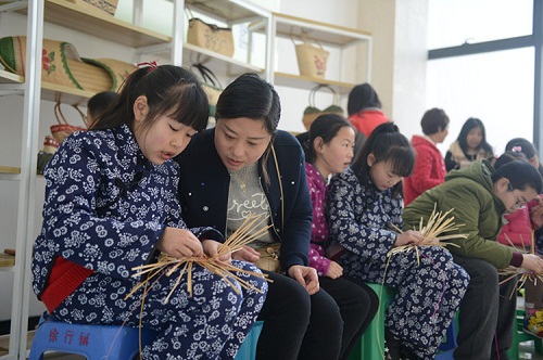Xuhang promotes traditional art and folk culture