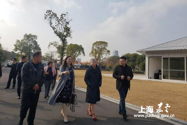 Italian delegation visits Shanghai International Automobile City