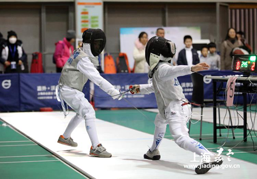 Young East China fencers compete in Jiading