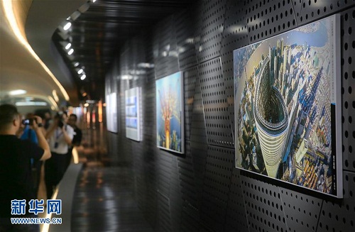 Photo exhibition captures construction of Shanghai Tower