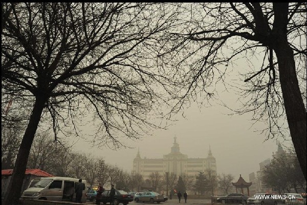 Heavy fog envelops Shanxi