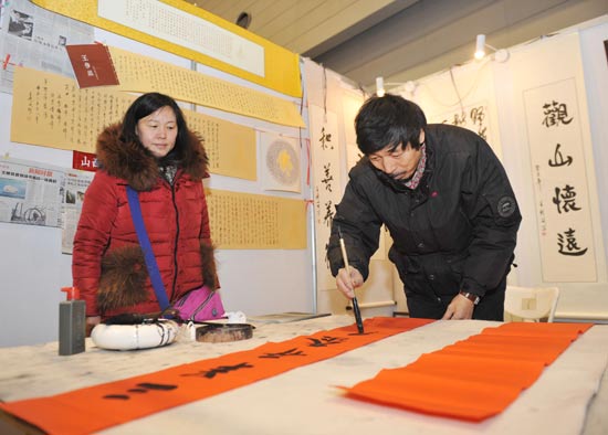 Snapshots of Lunar New Year Goods Festival in Shanxi