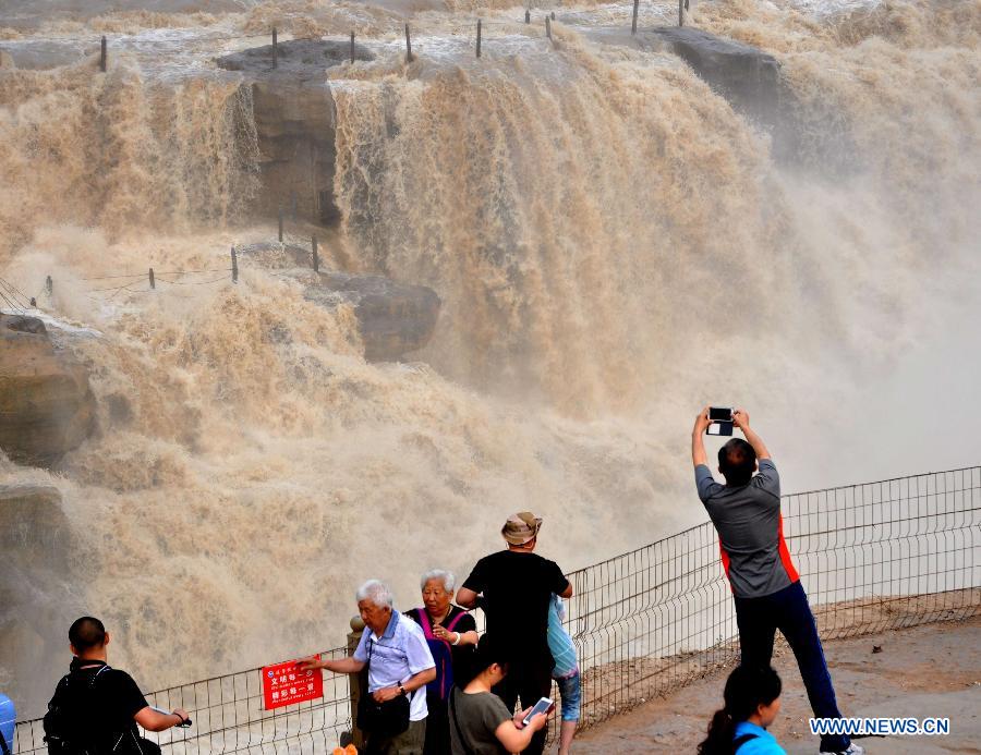 Stunning scenery of Hukou Waterfall