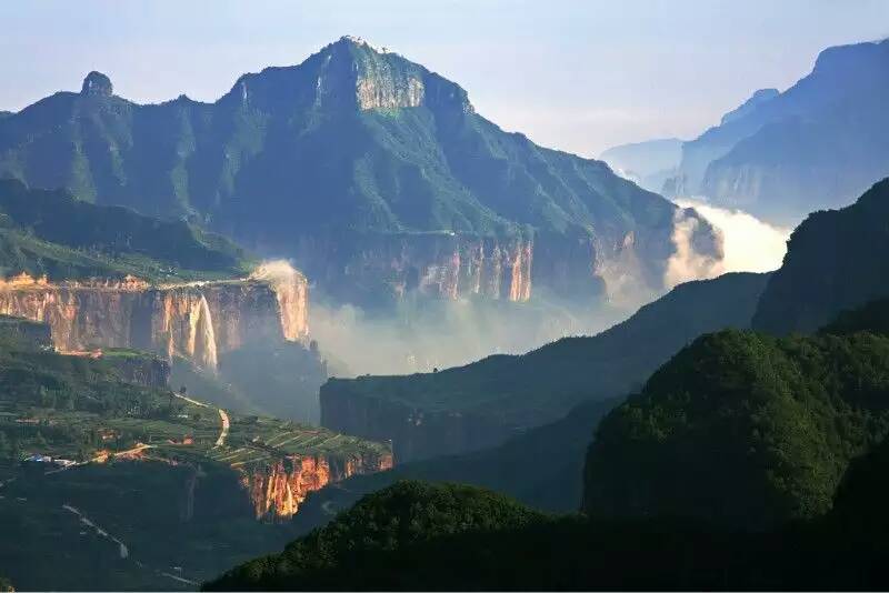 Picturesque scenery at Wangmang Mountain