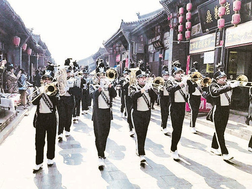 US students enjoy Shanxi culture at close quarters