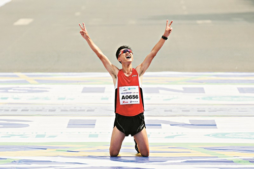 Annual marathon takes place in Taiyuan