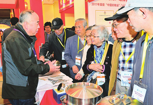 Shanxi brands become a hit in Shanghai
