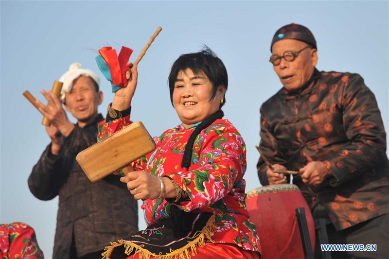 Players perform Xuncheng opera in North China's Shanxi