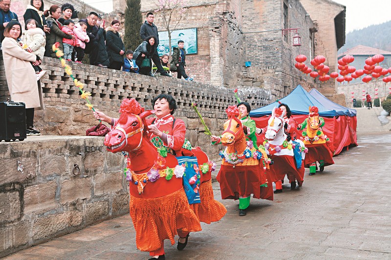 Festive events entertain Shanxi