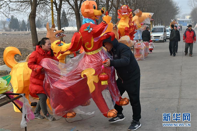 Shanxi village prepares for lantern season