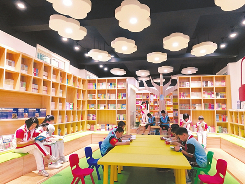 Xinhua Bookstore promotes reading at Shuozhou school