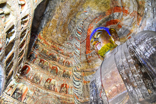Yungang Grottoes: Buddhist caves house art treasures