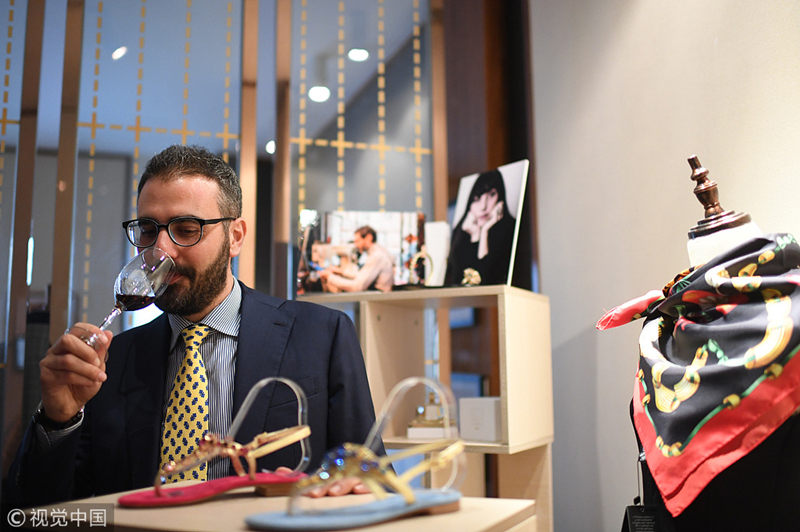 Italian shoe designer takes right step in Taiyuan