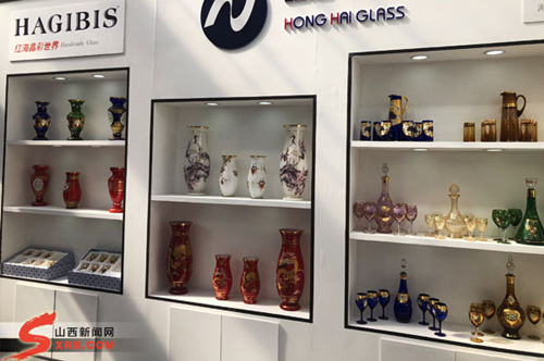 China Glassware Expo held in Qixian county