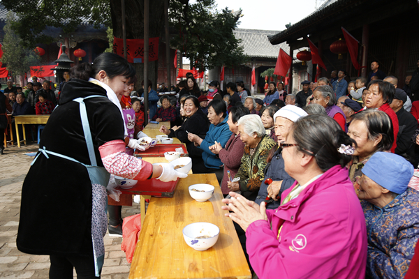 Senior cultural and art festival held in Taiyuan