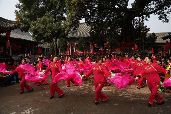 Senior cultural and art festival held in Taiyuan