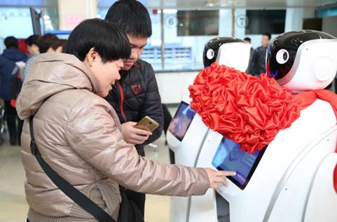 Medical robot guides at post in Shanxi hospital