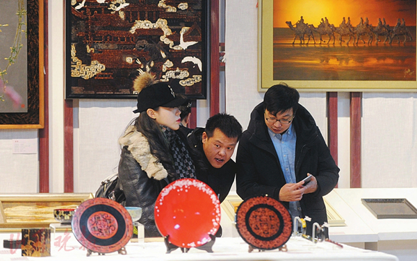 Varnished lacquerware exhibition opens in Taiyuan