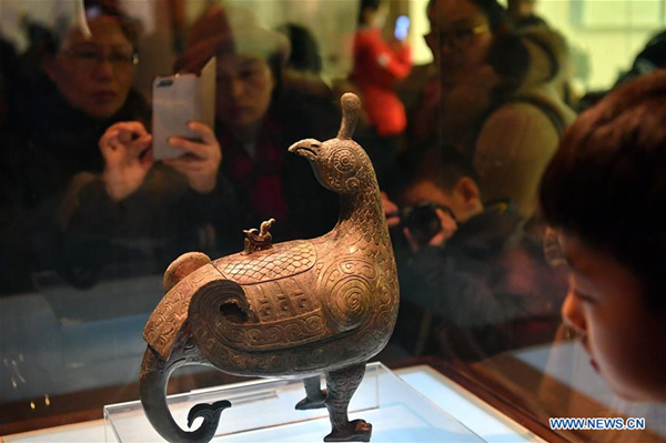 Shanxi Museum attracts tourists during holiday