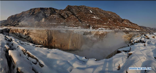 Winter scenery of Hukou Waterfall, N China's Shanxi