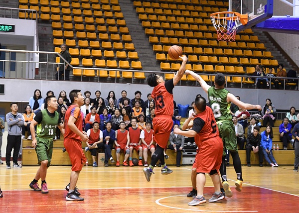 Shanxi University holds faculty basketball competition