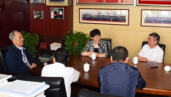 Vice provincial governor inspects Shanxi University