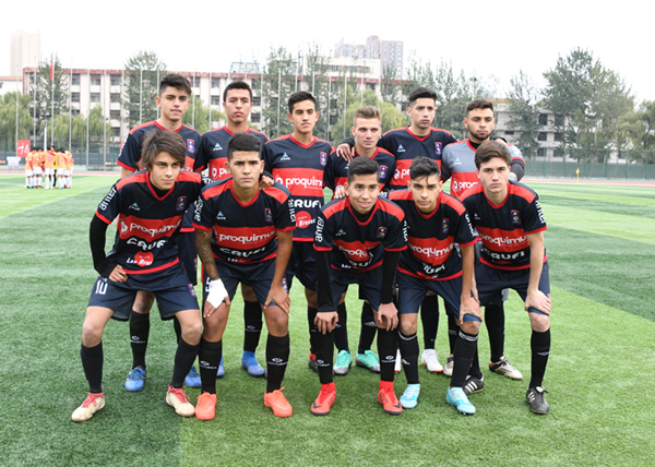 Uruguayan football team competes at SXU