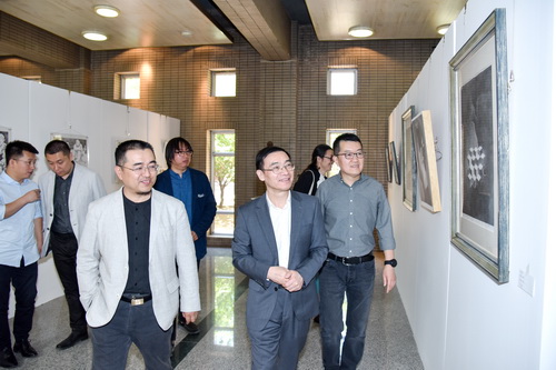 Traveling art exhibition comes to Shanxi University