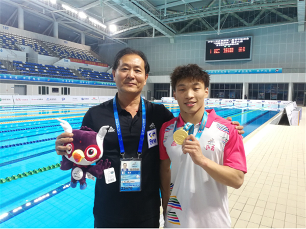 Li Zheng wins three medals at national youth diving competition