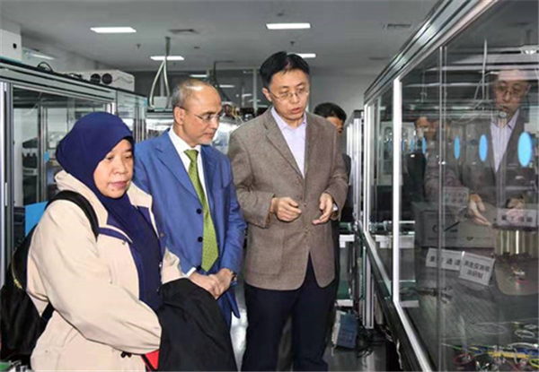 Malaysian university delegates visit SXU