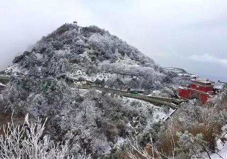 Mount Tai local captures winter's essence