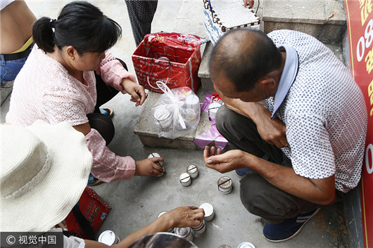 Cricket sells for 50,000 yuan in Shandong