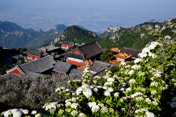 Beautiful Mount Tai captured in photos