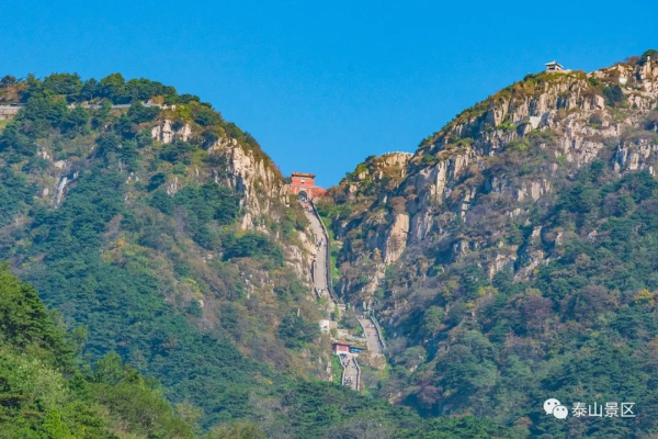 Autumn scenery captured on Mount Tai