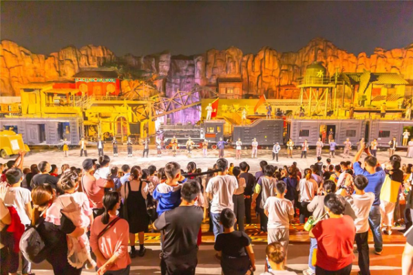 Tai'an sees boom in tourism during National Day holiday