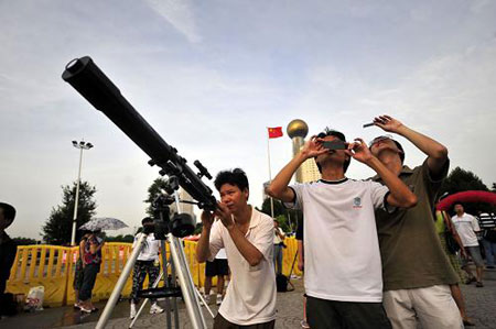 Astrophiles ready for their feast of solar eclipse