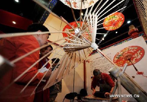 National non-material cultural heritage exhibition kicks off in China's Tianjin