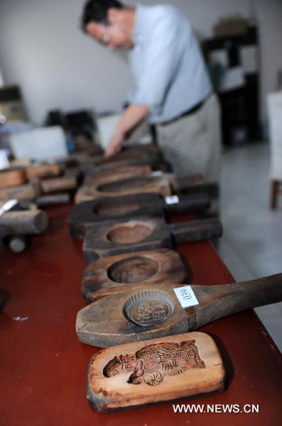 1,000 pieces of moon cake molds collected in Tianjin