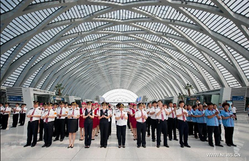 Tianjin West Railway Station celebrates first anniversary