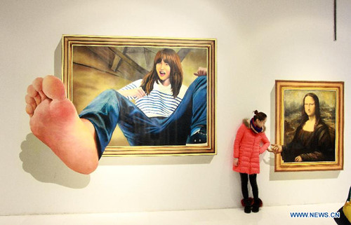 3D paintings exhibited in Tianjin