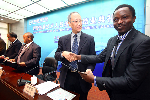 Training for Tanzania-Zambia Railway technicians completed in Tianjin