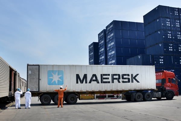 Tianjin ships first cold chain logistic project