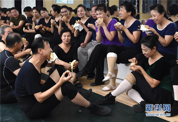 Ballet Granny in Tianjin