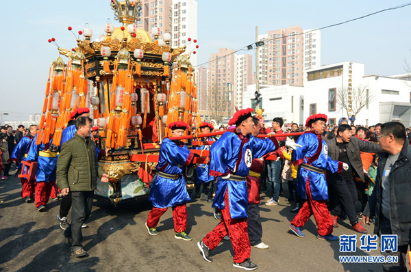 Tianjin people celebrate Lantern Festival