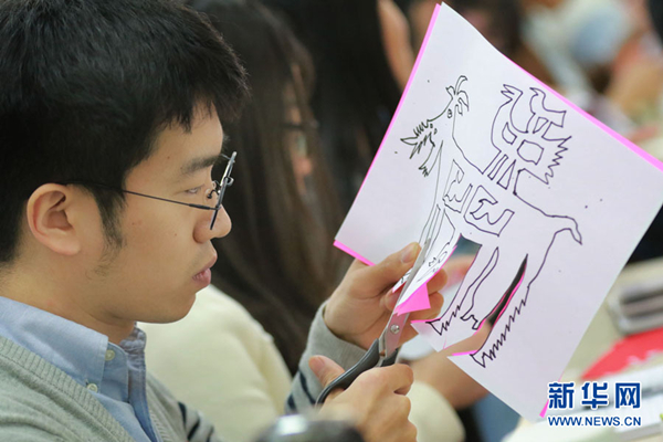 Intangible cultural heritage enters Tianjin college