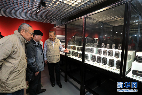 Chinese cameras shown in China Photography Exhibition Center