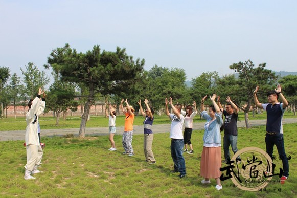 Media gather in Wudang Mountains